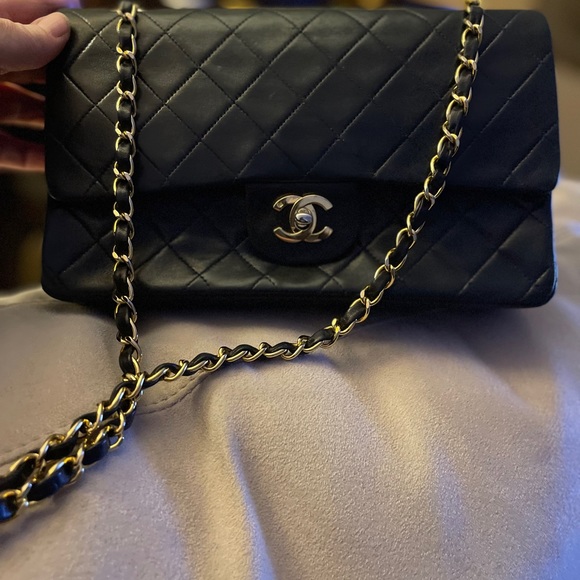 Chanel 10” medium double flap black quilted with gold accents - Picture 6 of 6